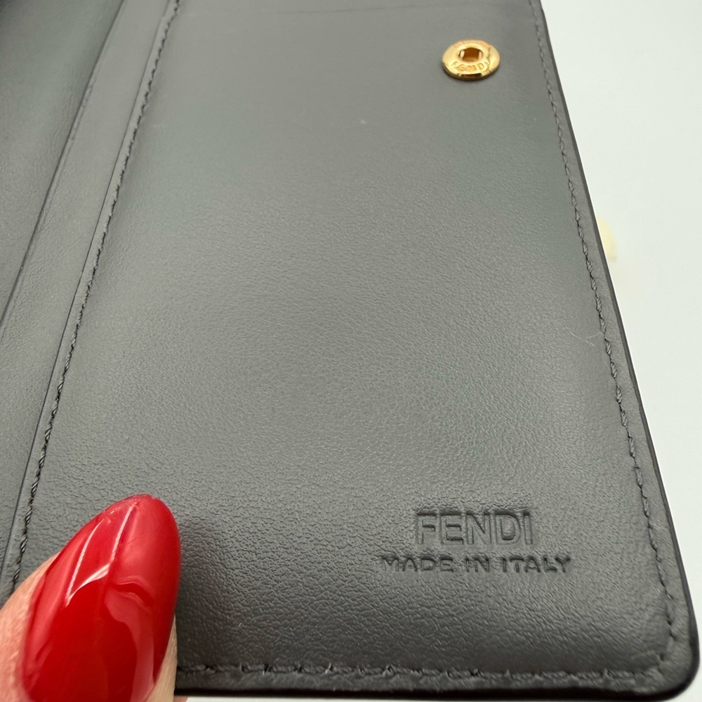 Fendi Charcoal Leather & Python Olock Wallet NWT - image 5